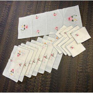 Vintage Embroidered White Shabby Pink Chic Floral Napkins Runner Placemats